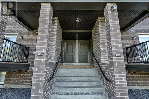 435 Eldorado Private Ottawa ON K2K 0N9