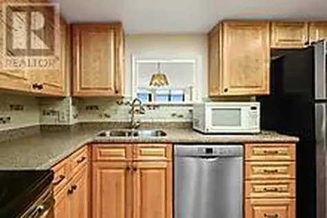50 Market St Street Gananoque ON K7G 2M3