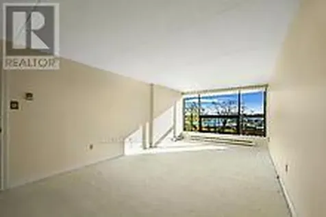 50 Market St Street Gananoque ON K7G 2M3