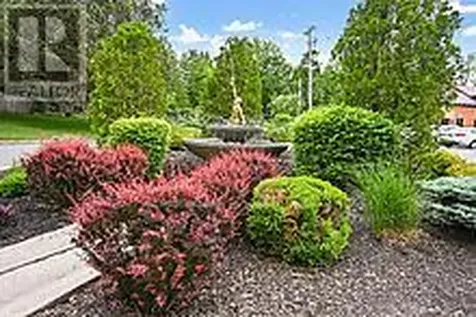 50 Market St Street Gananoque ON K7G 2M3