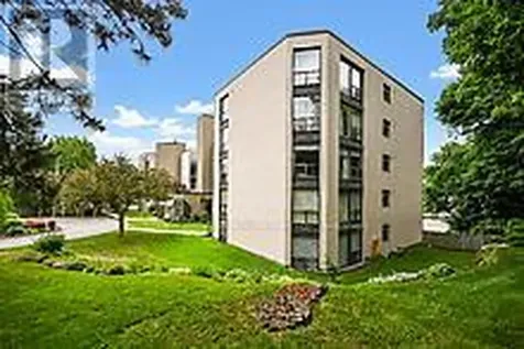 50 Market St Street Gananoque ON K7G 2M3