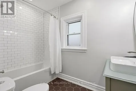 475 Kent Street Ottawa ON K2P 2B6