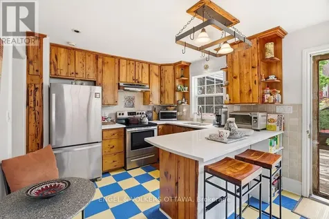 94 Hopewell Avenue Ottawa ON K1S 2Z1