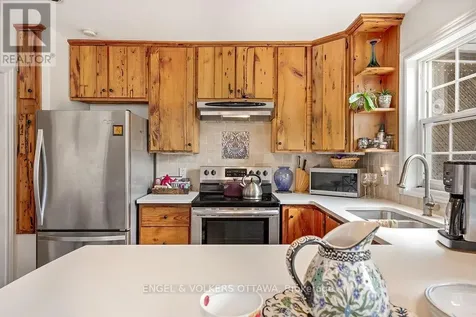94 Hopewell Avenue Ottawa ON K1S 2Z1