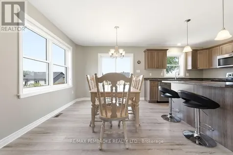 46 Dustin Drive Petawawa ON K8H 0G2
