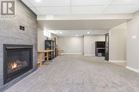 46 Dustin Drive Petawawa ON K8H 0G2