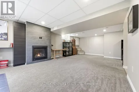 46 Dustin Drive Petawawa ON K8H 0G2