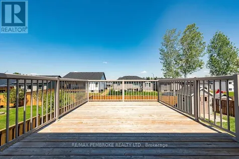 46 Dustin Drive Petawawa ON K8H 0G2