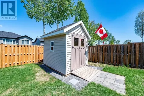 46 Dustin Drive Petawawa ON K8H 0G2