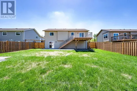 46 Dustin Drive Petawawa ON K8H 0G2