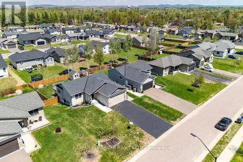46 Dustin Drive Petawawa ON K8H 0G2