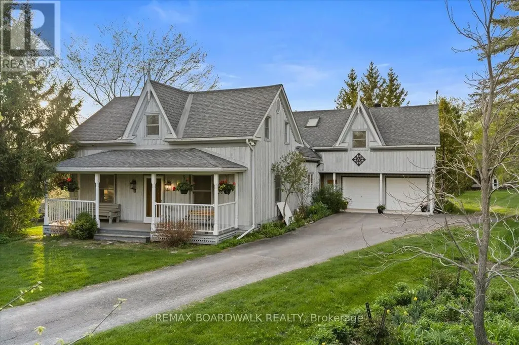 2464 Scrivens Drive Ottawa ON K0A 2P0