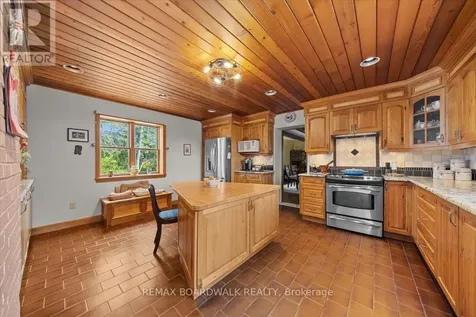 2464 Scrivens Drive Ottawa ON K0A 2P0