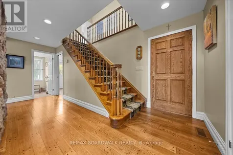 2464 Scrivens Drive Ottawa ON K0A 2P0