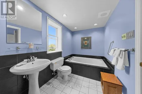2464 Scrivens Drive Ottawa ON K0A 2P0