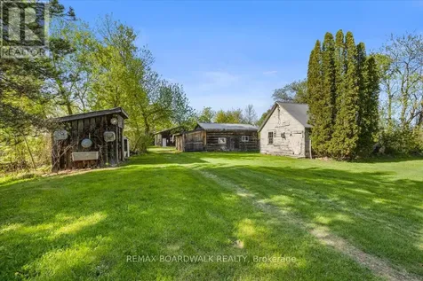 2464 Scrivens Drive Ottawa ON K0A 2P0