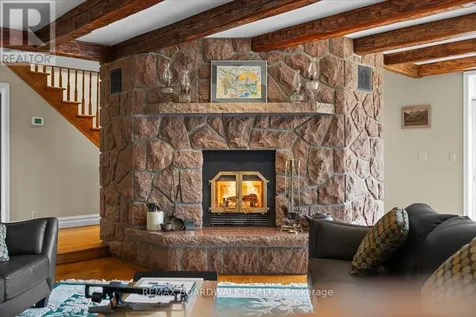 2464 Scrivens Drive Ottawa ON K0A 2P0