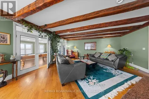 2464 Scrivens Drive Ottawa ON K0A 2P0