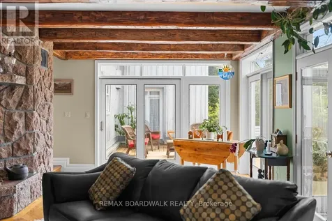 2464 Scrivens Drive Ottawa ON K0A 2P0