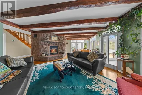 2464 Scrivens Drive Ottawa ON K0A 2P0