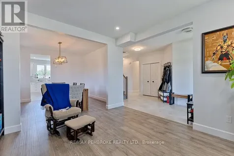 5 Drew Street Petawawa ON K8H 0G7