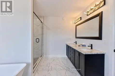 5 Drew Street Petawawa ON K8H 0G7
