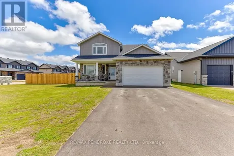 5 Drew Street Petawawa ON K8H 0G7