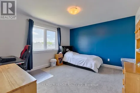 5 Drew Street Petawawa ON K8H 0G7