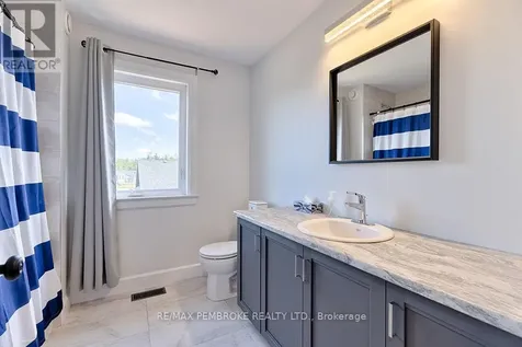 5 Drew Street Petawawa ON K8H 0G7