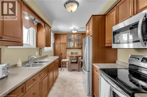 16 Nautical Road Brantford ON N3P 1G6
