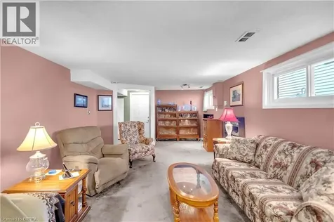 16 Nautical Road Brantford ON N3P 1G6