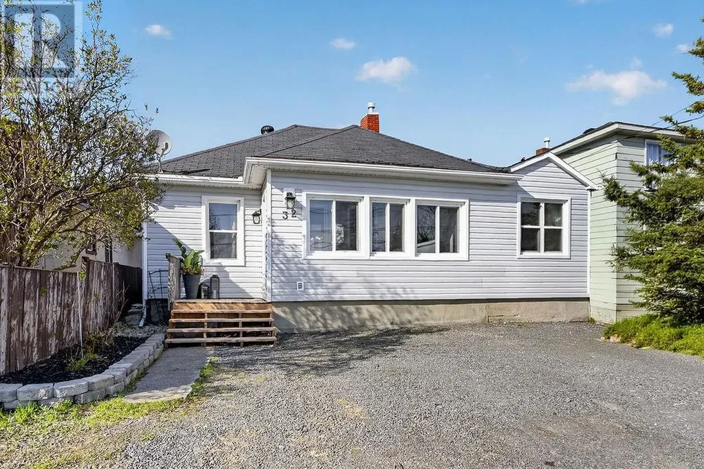 32 Hanna Avenue Capreol ON P0M 1H0