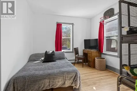 32 Hanna Avenue Capreol ON P0M 1H0
