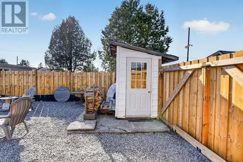 32 Hanna Avenue Capreol ON P0M 1H0
