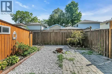 9015 Copperfield Court Windsor ON N8S 4H2
