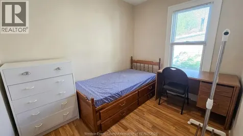 721-723 Campbell Avenue Windsor ON N9B 2H6