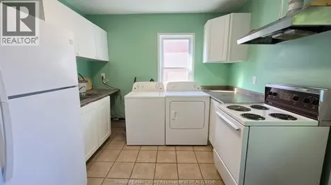 721-723 Campbell Avenue Windsor ON N9B 2H6