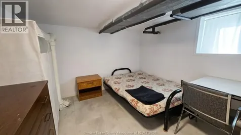 721-723 Campbell Avenue Windsor ON N9B 2H6