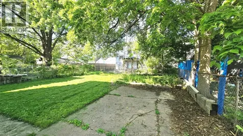 721-723 Campbell Avenue Windsor ON N9B 2H6