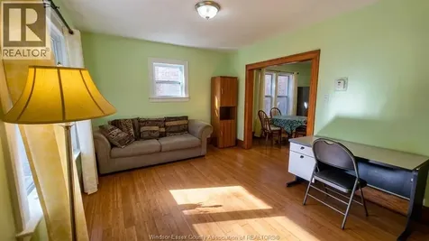 721-723 Campbell Avenue Windsor ON N9B 2H6