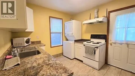 721-723 Campbell Avenue Windsor ON N9B 2H6