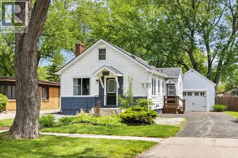1034 Homedale Windsor ON N8S 2T4