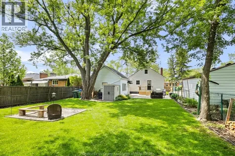 1034 Homedale Windsor ON N8S 2T4