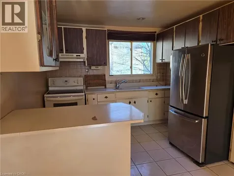 95 Fonthill Road Hamilton ON L9C 6T1