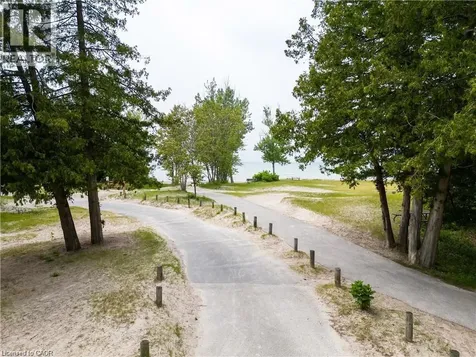42 5th Lane Wasaga Beach ON L9Z 2E9