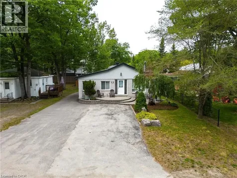 42 5th Lane Wasaga Beach ON L9Z 2E9