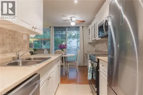 6390 Huggins Street Niagara Falls ON L2J 1H1
