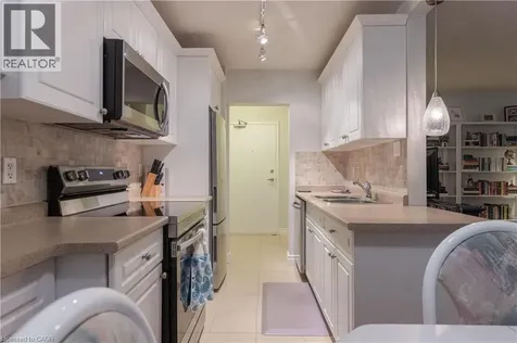 6390 Huggins Street Niagara Falls ON L2J 1H1