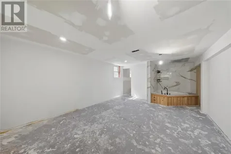 512 White Avenue Sudbury ON P3C 2G5