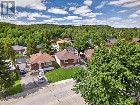 512 White Avenue Sudbury ON P3C 2G5